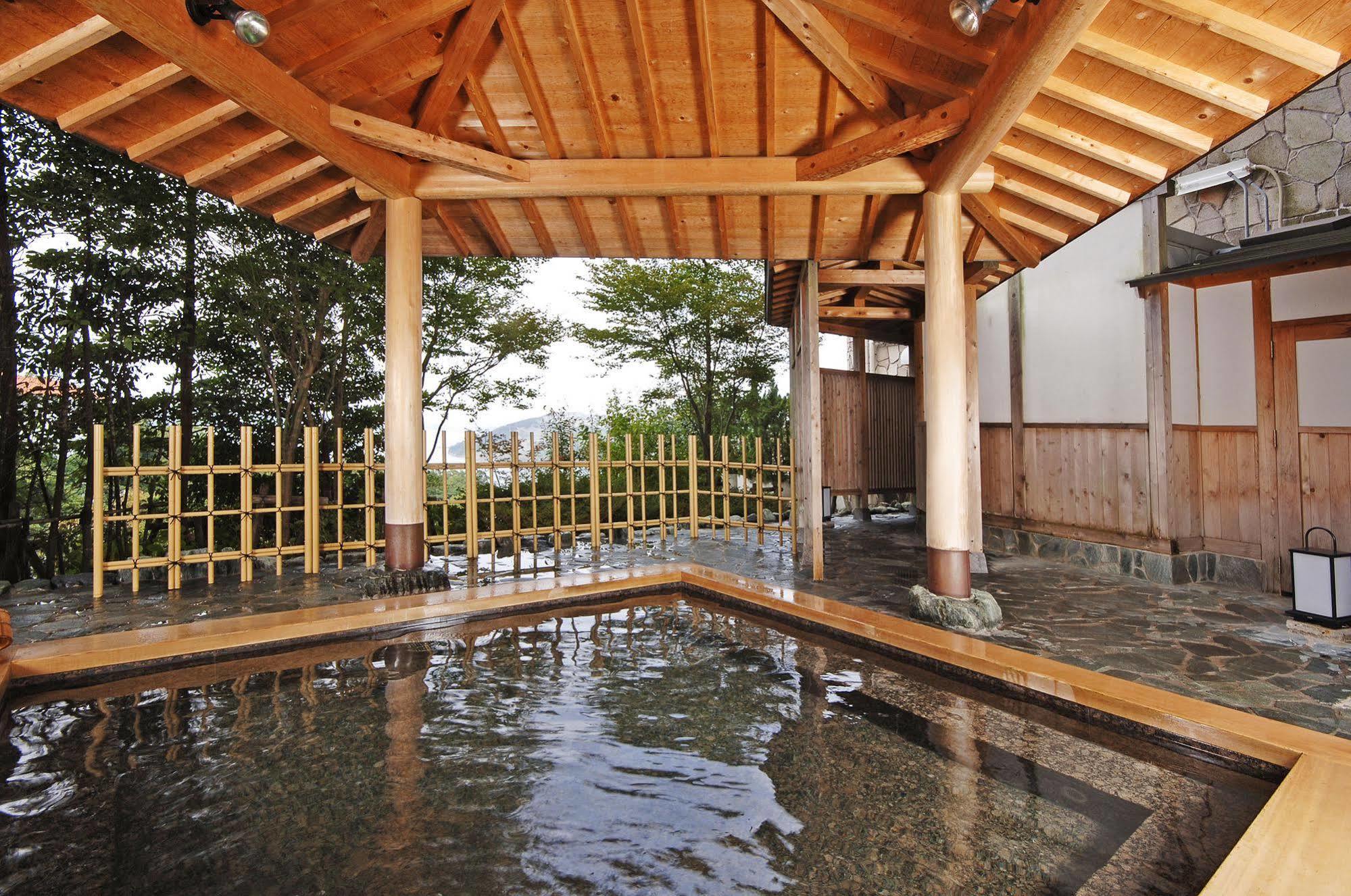 Izumigo Hotel Altia Toba Luaran gambar